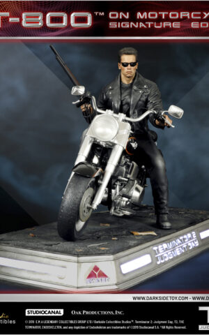 Terminator 2 T-800 On Motorcycle Limited Signature Edition Statue by Darkside Collectibles Studio