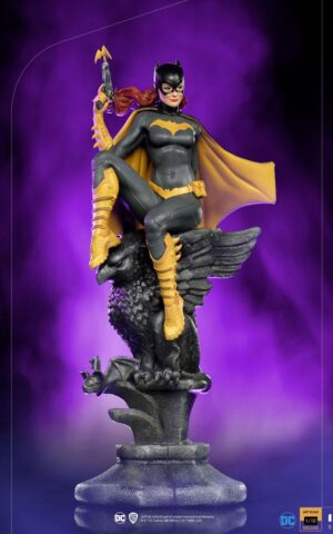 Batgirl DC Comics Deluxe Art 1/10 Scale Statue by Iron Studios