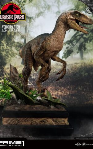 Velociraptor Jurassic Park 1/6 Statue by Prime 1 Studio